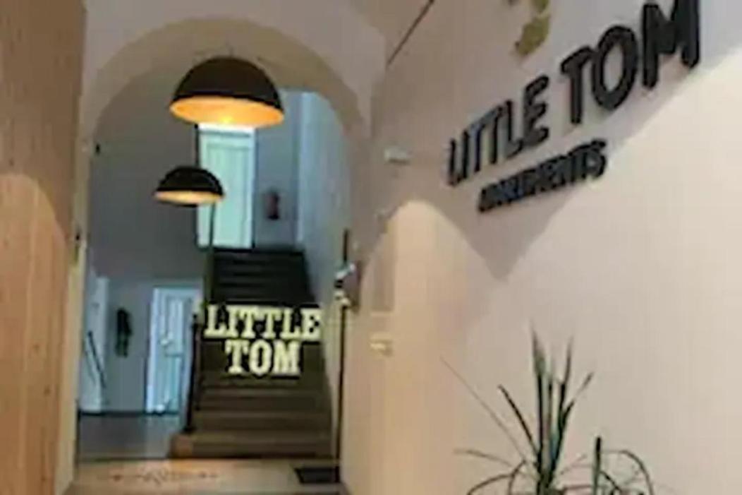 Little Tom Apartments Прага Екстериор снимка
