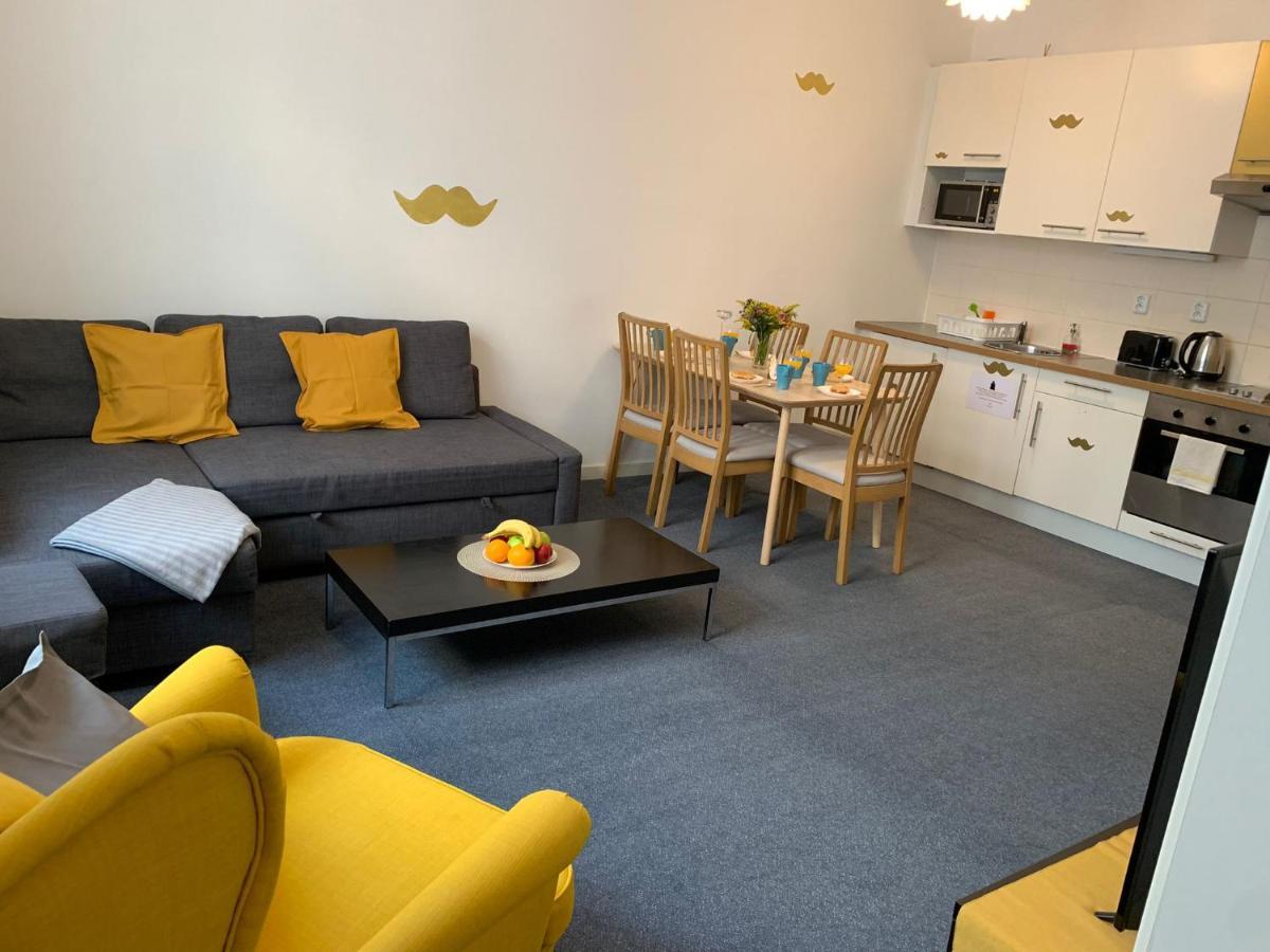 Little Tom Apartments Прага Екстериор снимка