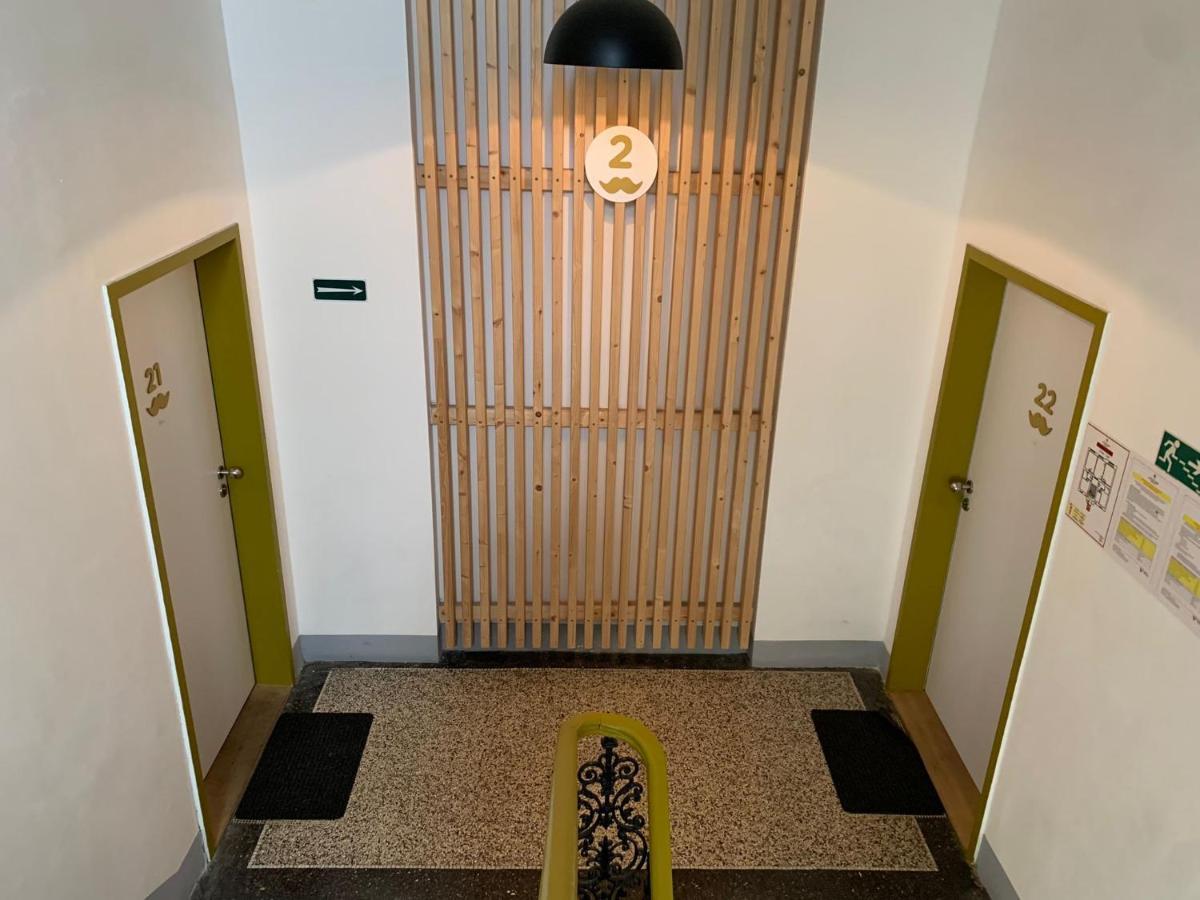 Little Tom Apartments Прага Екстериор снимка