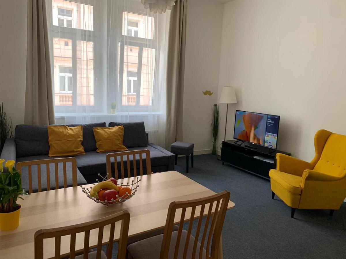 Little Tom Apartments Прага Екстериор снимка