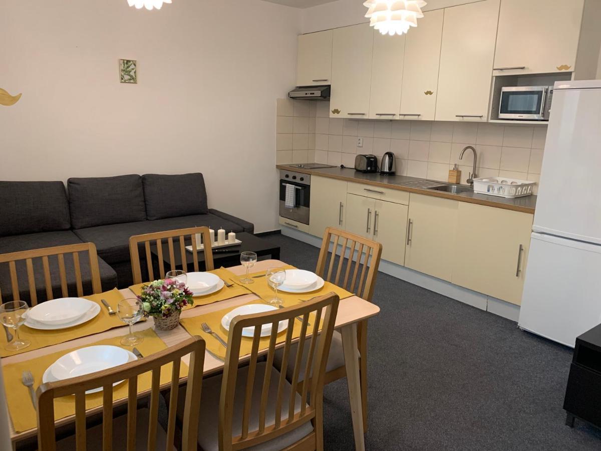Little Tom Apartments Прага Екстериор снимка