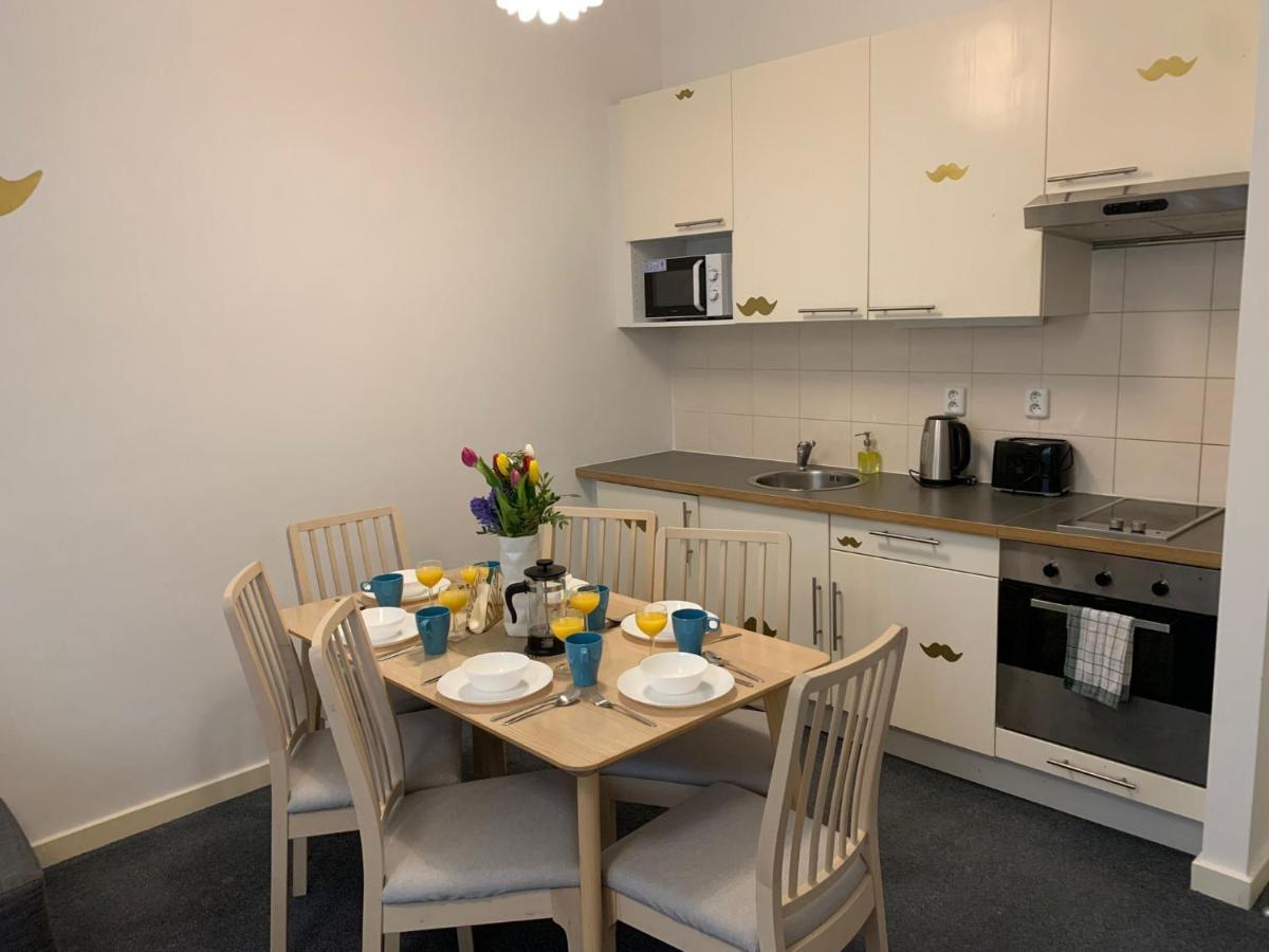 Little Tom Apartments Прага Екстериор снимка